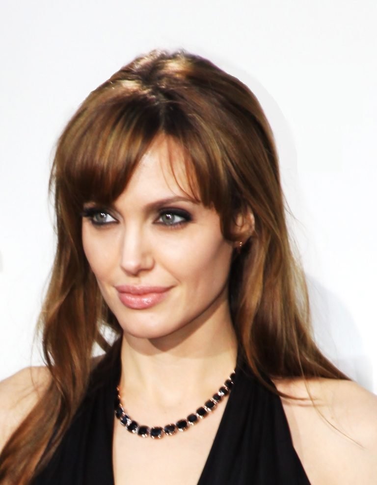 Angelina Jolie Age, Biography, Height, Net Worth, Family & Facts