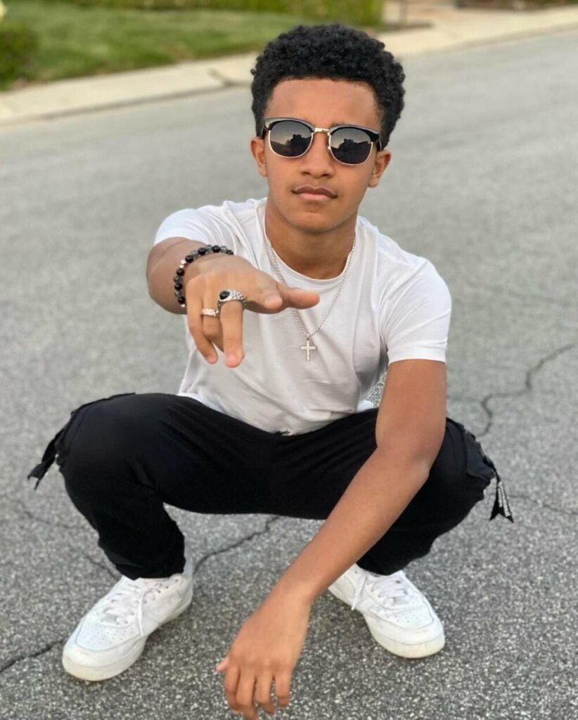 Cameron J. Wright Age, Biography, Height, Net Worth, Family & Facts