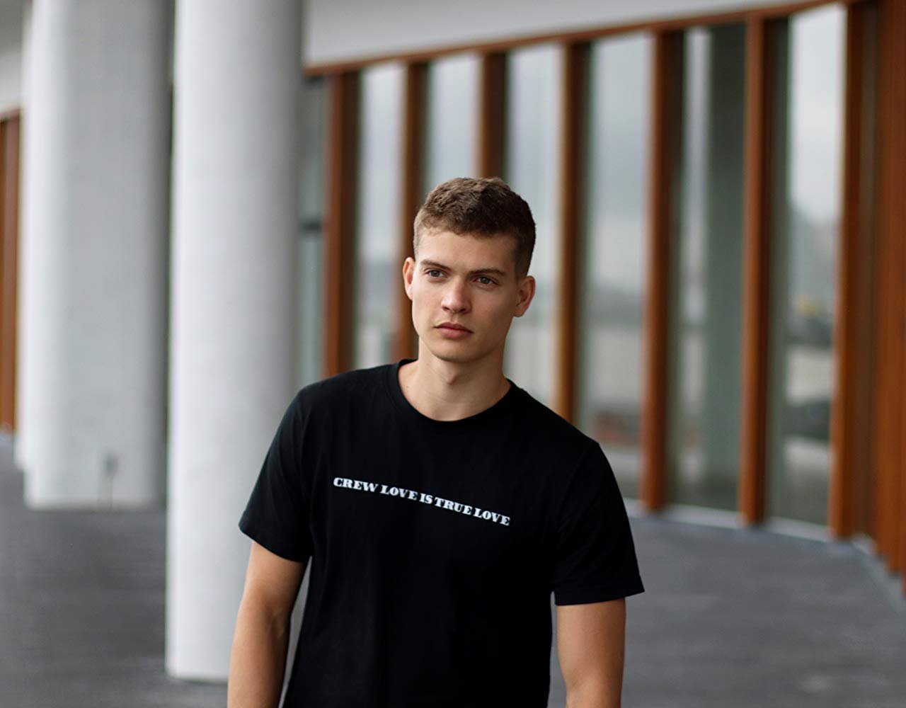 Josha Stradowski Biography Age, Height, Family & Facts