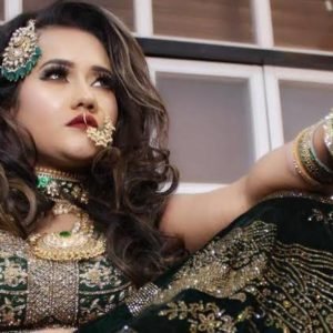 Shanaya Khan Age, Biography, Height, Net Worth, Family & Facts