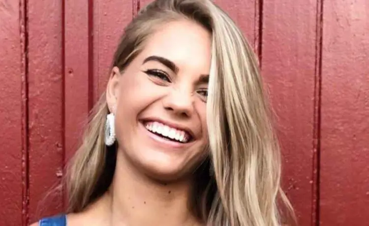 Lotte Van Der Zee Age, Biography, Height, Net Worth, Family & Facts
