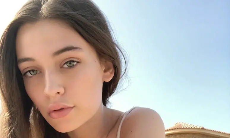 Felicite Tomlinson Age, Biography, Height, Net Worth, Family & Facts