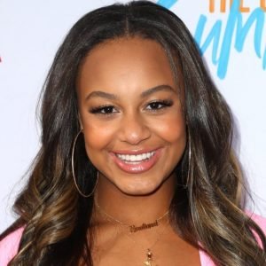 Nia Sioux image 1