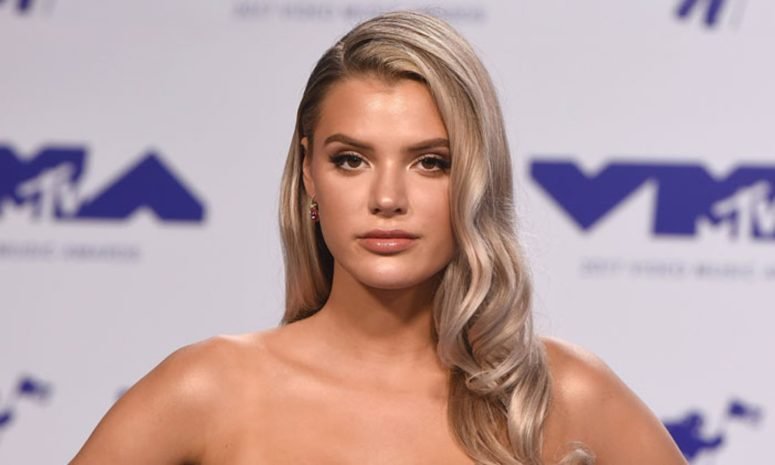 Alissa Violet Image 1
