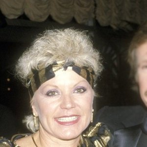 Dianne Holechek (Chuck Norris' Ex-Wife) Age, Biography, Height, Net