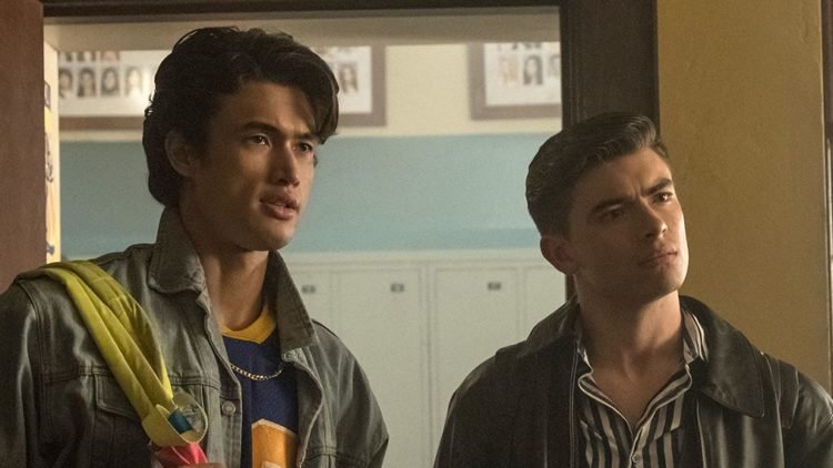 Michael Joseph Consuelos Age, Biography, Height, Net Worth, Family & Facts