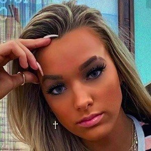 Katerina Carney (Internet Personality) Age, Biography, Height, Net