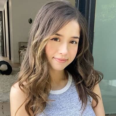 Pokimane Age, Biography, Height, Net Worth, Family & Facts