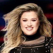 Kelly Clarkson image 5