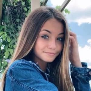 Ava Majury Age, Biography, Height, Net Worth, Family & Facts