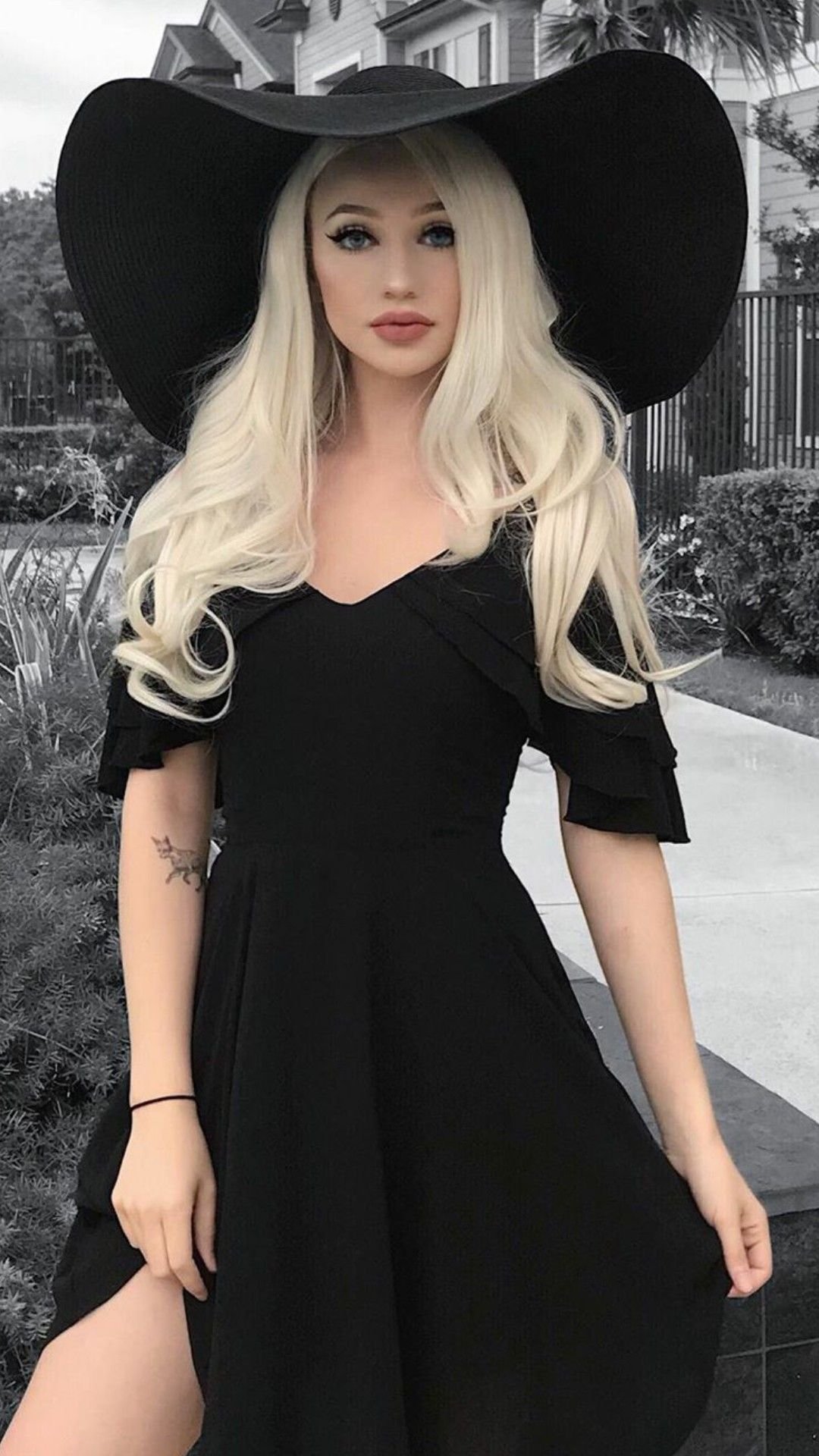 Lena Kitsune Age, Biography, Height, Net Worth, Family & Facts