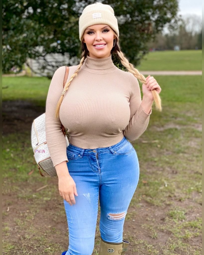 Cristina Fox Age, Biography, Height, Net Worth, Family & Facts