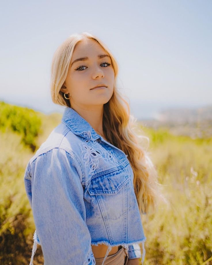 Katie Sigmond Age, Biography, Height, Net Worth, Family & Facts