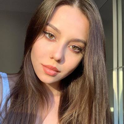 Sinem Ozgur Age, Biography, Height, Net Worth, Family & Facts