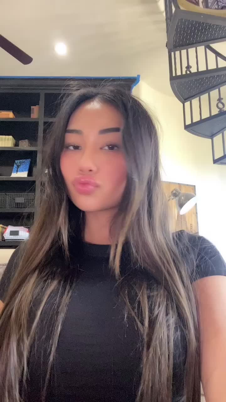 Ellerie Marie Age, Biography, Height, Net Worth, Family & Facts