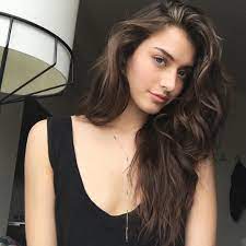 Jessica Clements image 2