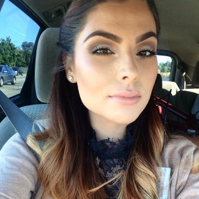 Laura Mellado (Internet personality) Age, Biography, Height, Net Worth