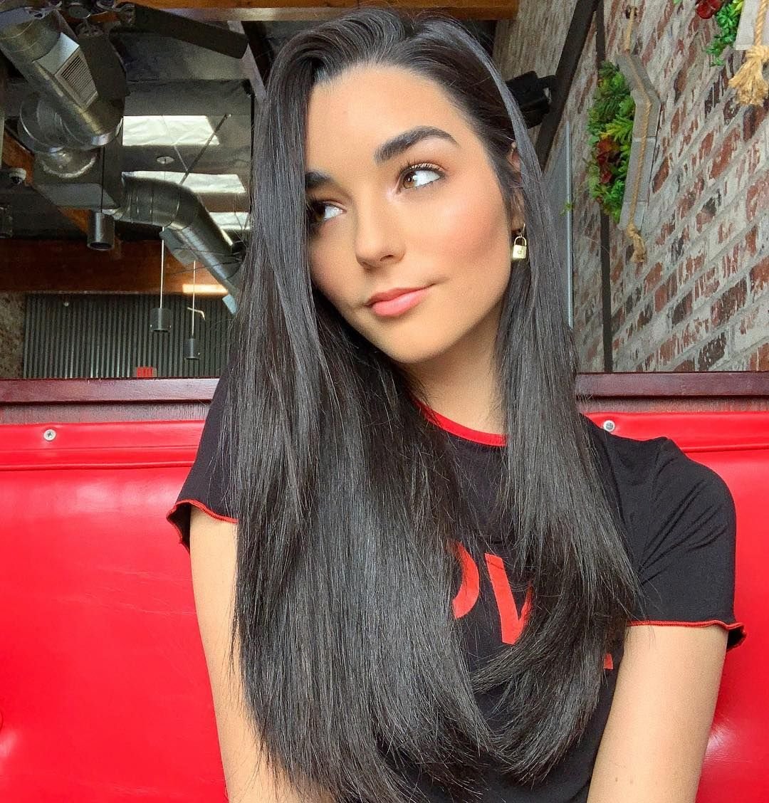 Indiana Massara Age, Biography, Height, Net Worth, Family & Facts