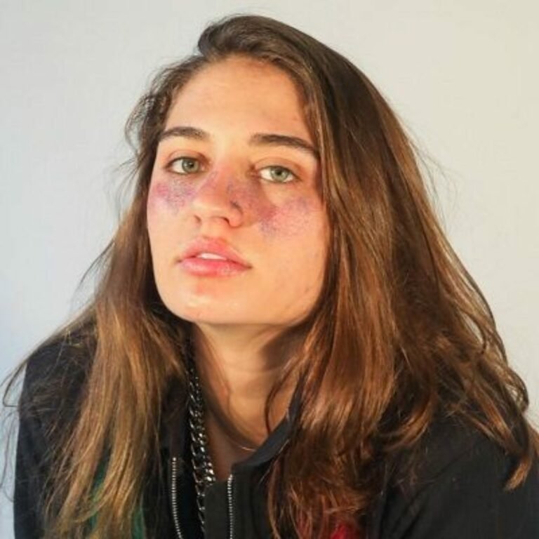 Avery Cyrus Age, Biography, Height, Net Worth, Family & Facts