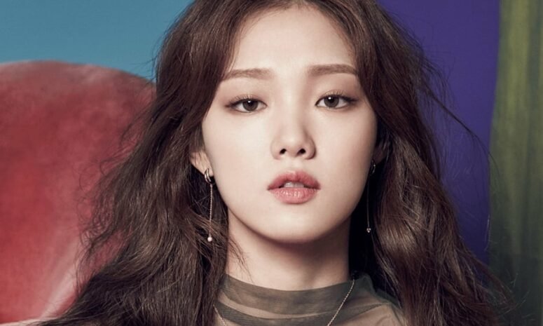Lee Sung-kyung