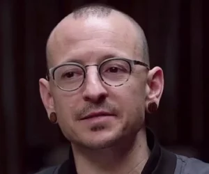 Lee Russell Bennington Chester Bennington