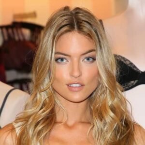 Martha Hunt image 1