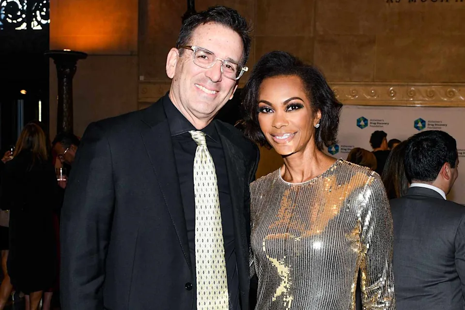 Who is Harris Faulkner? Her Husband, Children, Age, Height &amp; Biography
