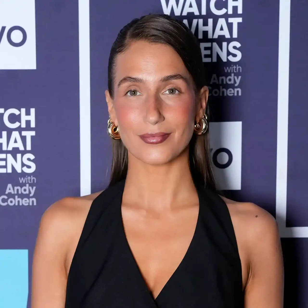 Amanda Batula net worth
